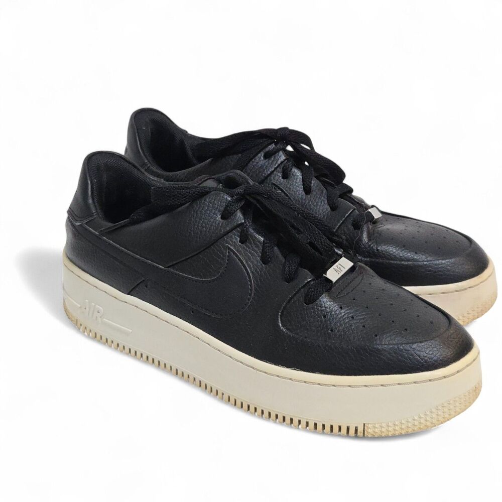 Nike Air Force‎ One Sage Low Womens Black Leather Platform Sneakers 10.5 / 42.5